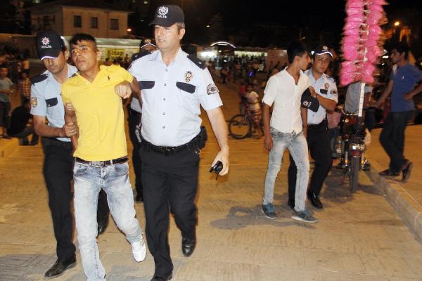 Şanlıurfa'da bıçaklı kavga: 1 yaralı, 4 gözaltı