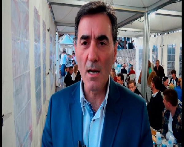 Kosovalı Türk Bakan Yağcılar, bakanlığındaki usulsüzlükle ilgili açıklamada bulundu