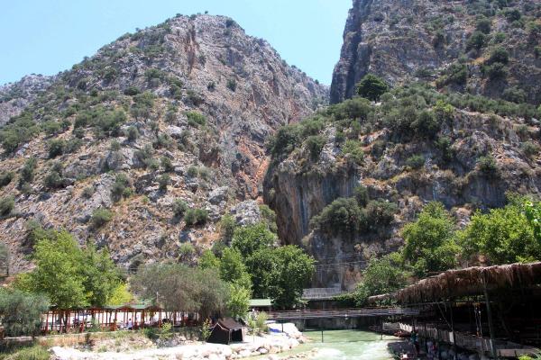 Saklıkent Kanyonu'na ziyaretçi akını