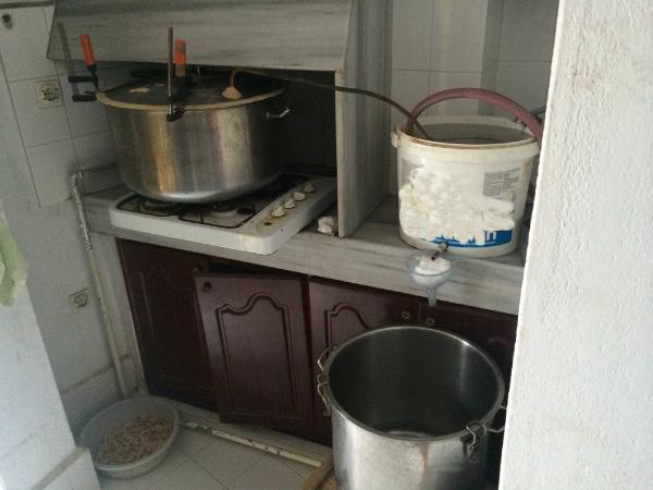 Bursa'da 80 litre kaçak rakı ele geçirildi
