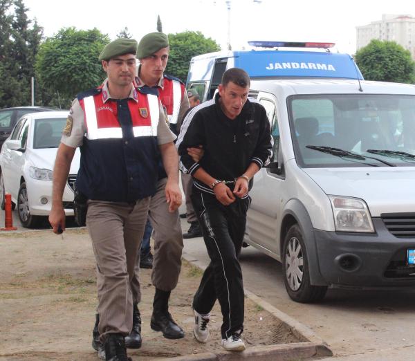 Tanışmaya çağırıp zorla senet imzalattılar