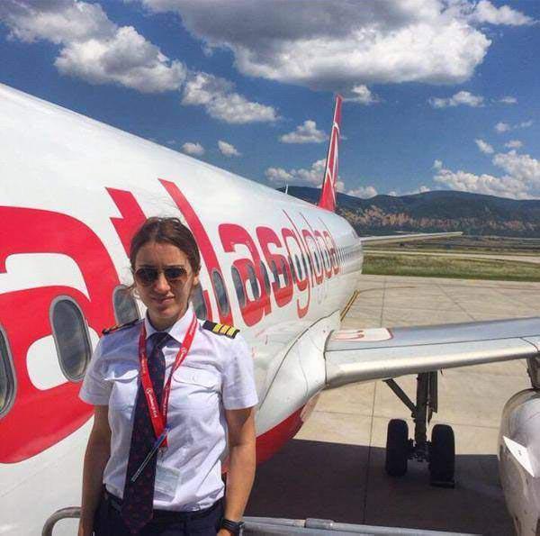 Sabri'nin pilot eşi, ilk uçuşunu Atlasglobal'in yolcusuz uçağı ile yaptı