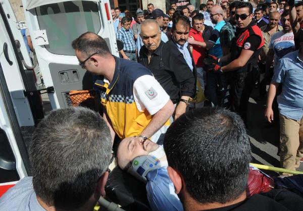 Sivas'ta silahlı kavga: 3 yaralı