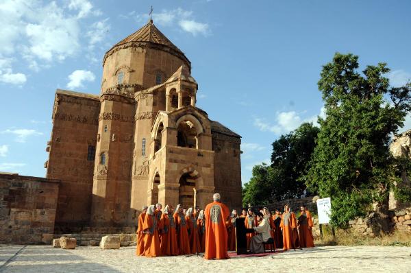 Tigran Hamasyan, Akdamar Kilisesi'de konser verdi