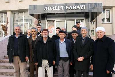 Batman'da evrakta sahtecilikle suçlanan 49 emekli yargılanıyor