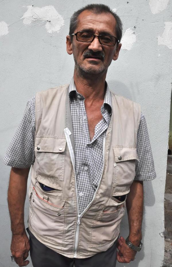 Beypazarı'nda 'çim biçme makinası' isteyen Ak Partililer Karayolları bekçisini dövdü iddiası