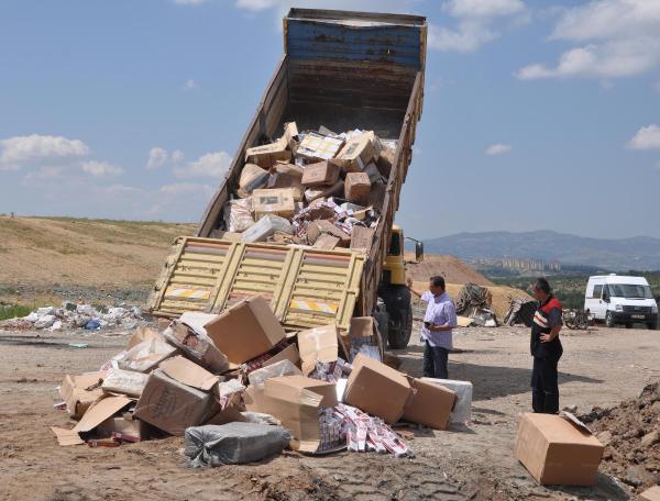 Uşak'ta 400 bin paket kaçak sigara imha edildi