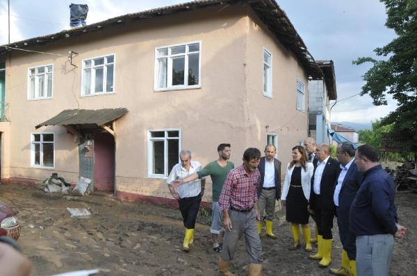 CHP milletvekilleri 8 ay sonra selin ikinci kez vurduğu Eşme'de incelemede