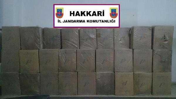 Şemdinli'de 98 bin paket kaçak sigara ele geçirildi