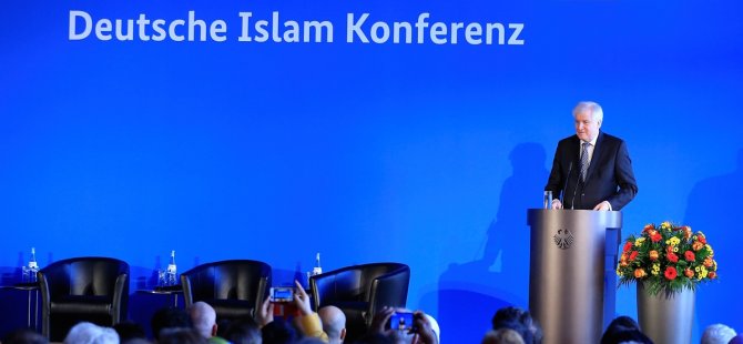 'Domuz eti duygularınızı incitiyse üzgünüz'