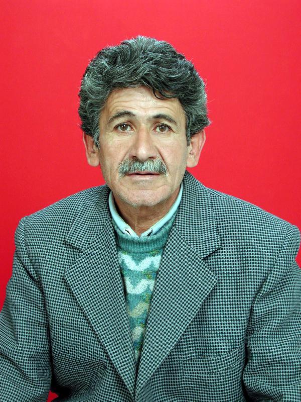 Kasksız motosiklet sürücüsü kazada öldü