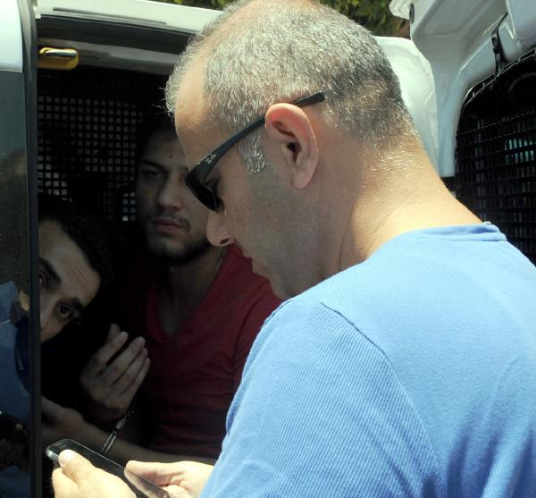 Şaşkın gaspçı, belediye otobüsüyle kaçınca yakalandı