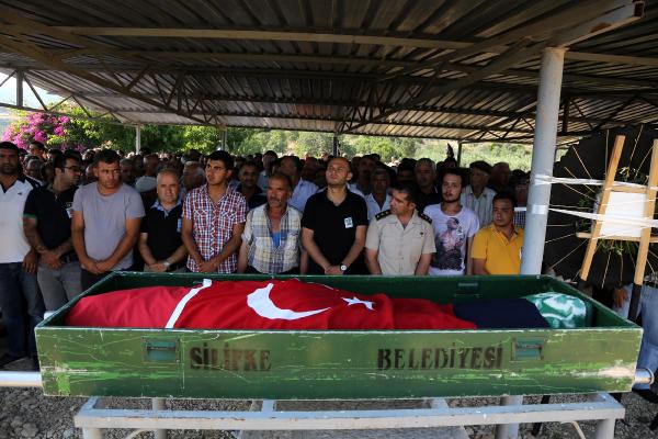 Silifke'de 'Efsane Başkan'ın ölümü esrarını koruyor (2)