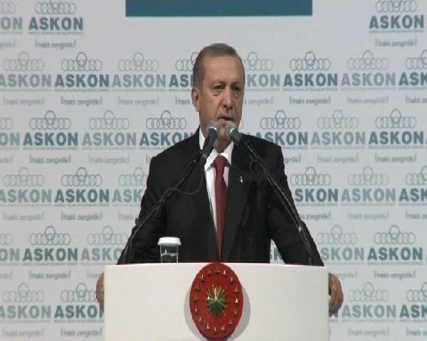 Erdoğan: (Kobani'ye saldırı) "Masum sivilleri hedef alan bu saldırıyı en güçlü bir şekilde lanetliyor, telin ediyoruz"