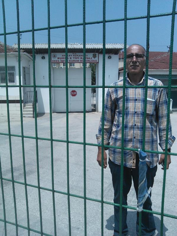 Erdoğan'a hakaretten tutuklandı, 6 gün sonra serbest kaldı