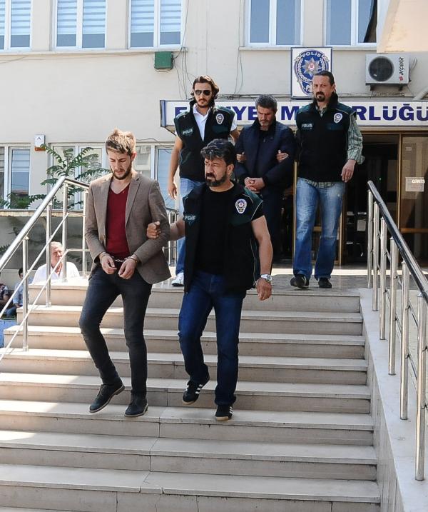 'Alfa' 30 kilo eroini buldu, baba- oğul tutuklandı