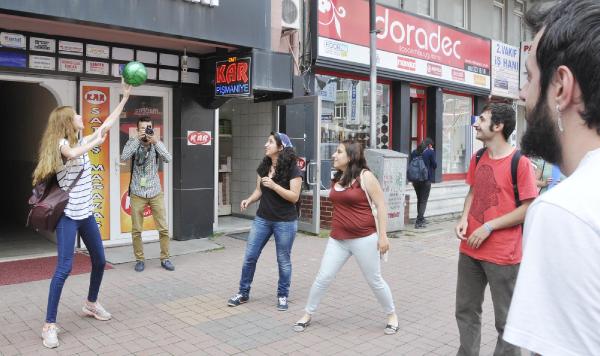 Cumhurbaşkanlığı Sarayı'na kargoyla top gönderdiler