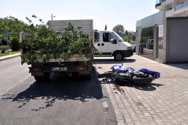 Yeni aldığı motosikletiyle kazada can verdi