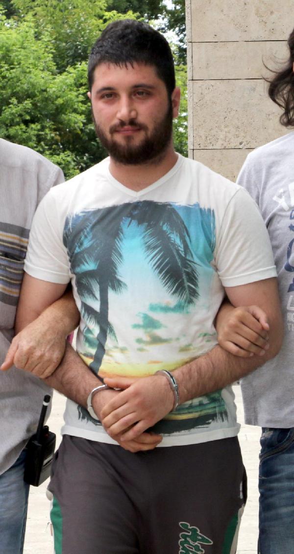 Evin bodrumunda bonzai ele geçirildi