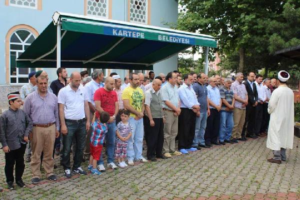 Doğu Türkistanlılar için gıyabi cenaze namazı kıldılar