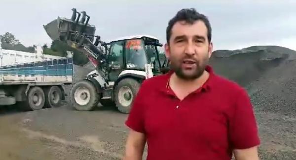 Muhtardan büyükşehir belediyesine çakıl tepkisi
