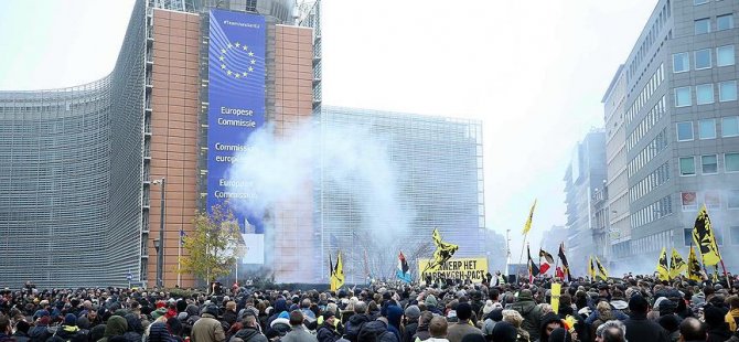 AB’den 'aşırı sağcılara' tepki
