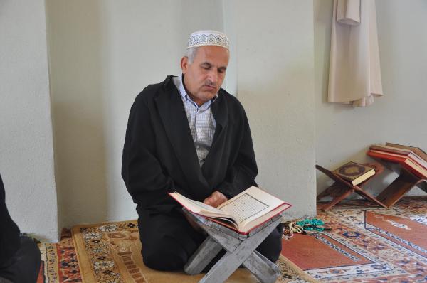 Atanan imam istifa edince yerine gönüllü olarak başladı