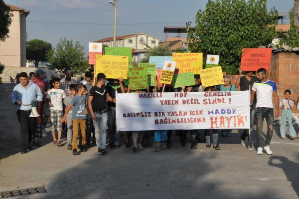 Nazilli'de HDP'lilerden 'Uyuşturucuya Hayır' yürüyüşü