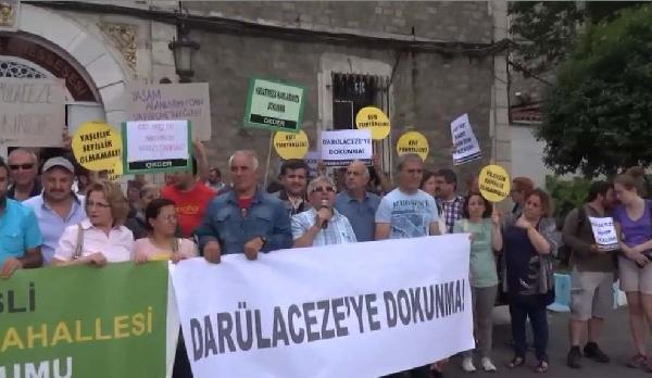 Darülaceze  önünde protesto