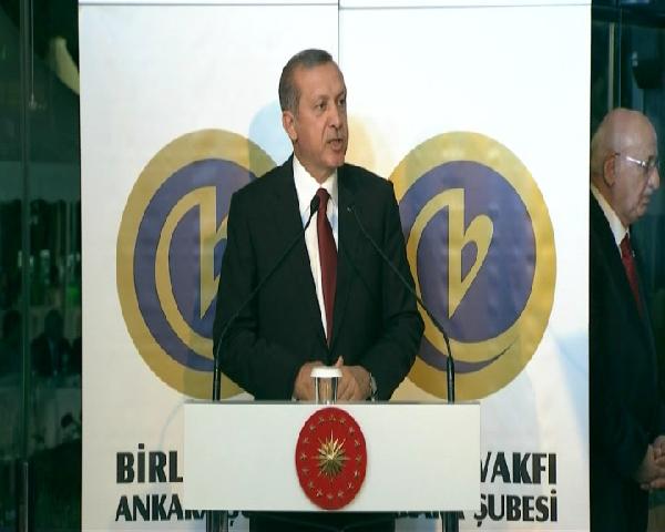 Erdoğan: Yaşadığı ülkeyi terörist ülke ilan edenlerin vatanseverlikle, Türkiye partisi olmak gibi iddiası olabilir mi?