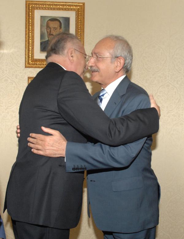 Kılıçdaroğlu, Ekmeleddin İhsanoğlu'nu kabul etti