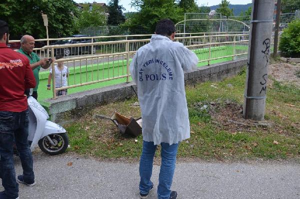 Sapanca'da fünye ile patlatılan çantanın içi boş çıktı