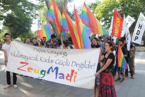 Gaziantep’te LGBTİ üyelerinden, İstanbul'daki polis müdahalesine tepki