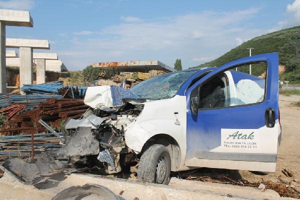 Otomobilin çarptığı şantiye bekçisi öldü