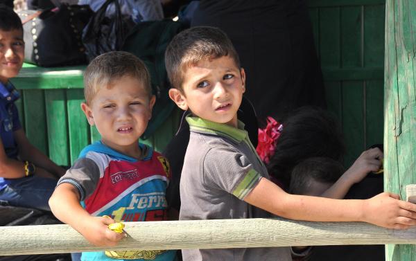 7 metrelik lastik botta 41 kaçak yakalandı