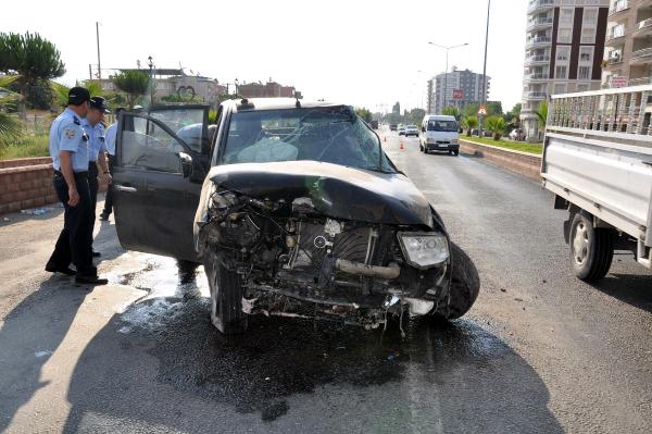 Kadın sürücü kazada yaralandı