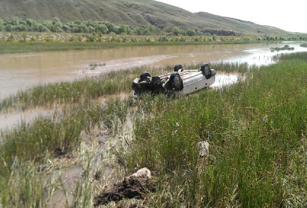 Ehliyetsiz sürücü otomobille Kızılırmak'a uçtu