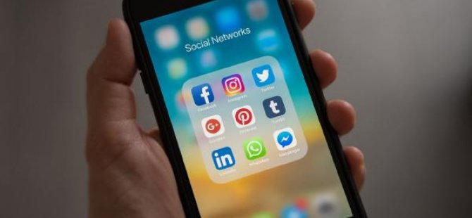 Whatsapp, Instagram ve Facebook çöktü