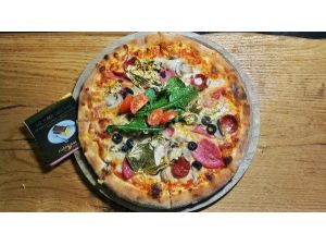 24 ayar altınlı pizza