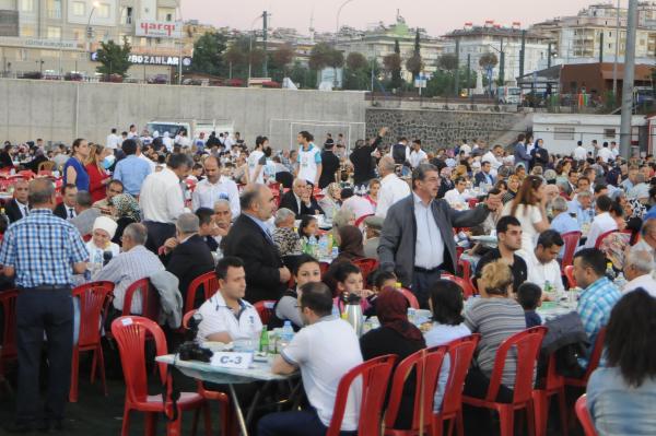 Gaziantep Valiliği'nden şehit yakını ve gazilere iftar
