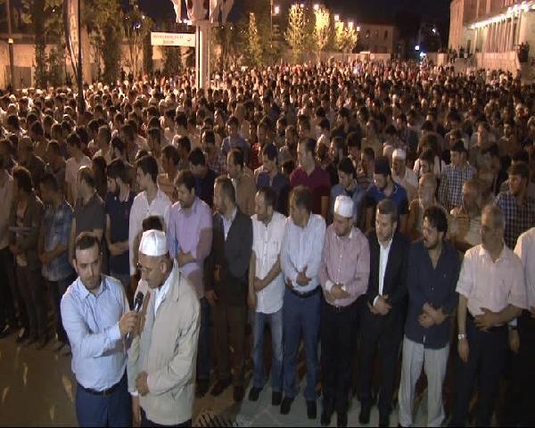 Uygur Türkleri için Fatih Camii'nde gıyabi cenaze namazı
