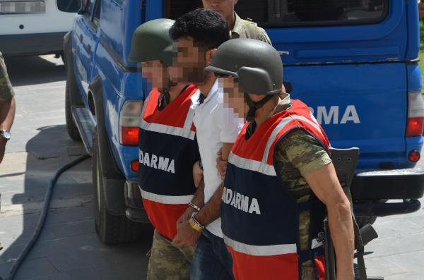 Diyarbakır'da 4 çocuğu PKK'ya götürmeye çalışan 2 kişi tutuklandı
