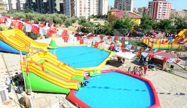 Kahramanmaraş'ta 7 okula oyun parkurlu yüzme havuzu