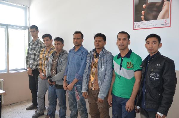 Başkale'de 7 Burmalı kaçak yakalandı