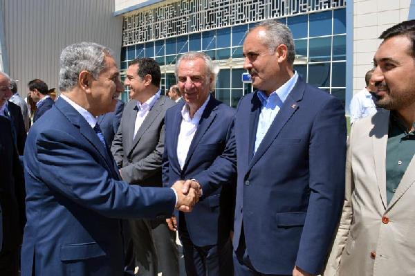 Arınç: Bazen şaşırıyorum, bu ülkede bir seçim oldu mu gerçekten?
