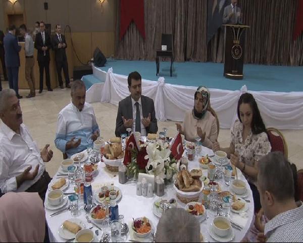 İstanbul Valiliği'nden şehit ailelerine iftar...