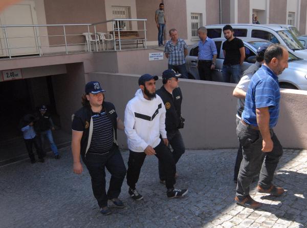 IŞİD operasyonu zanlıları, tekbir getirip, adliyeye gitti