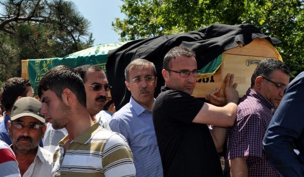 Mavi Marmara gemisinde ölen Furkan'ın dedesi Mustafa Doğan vefat etti  (2)