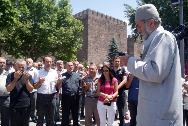Kayseri’de, Doğu Türkistan için cuma çıkışı gösteri