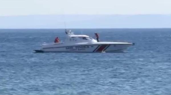 Küçükkuyu'da denizde bebek paniği